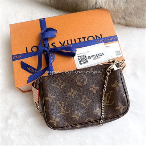 louis vuitton pochette gialla|louis vuitton pochette monogram.